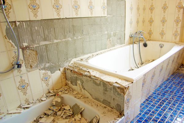 Bathtub Demolition in Plano